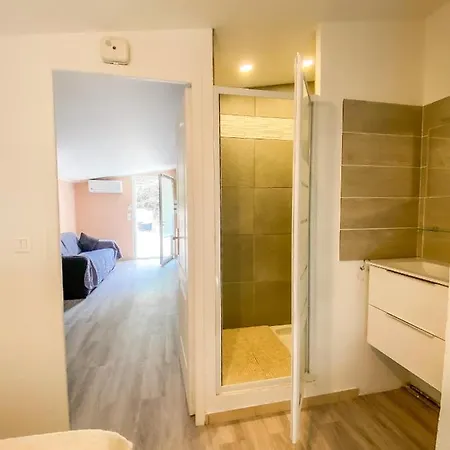 Проживание в семье Villa Zenith